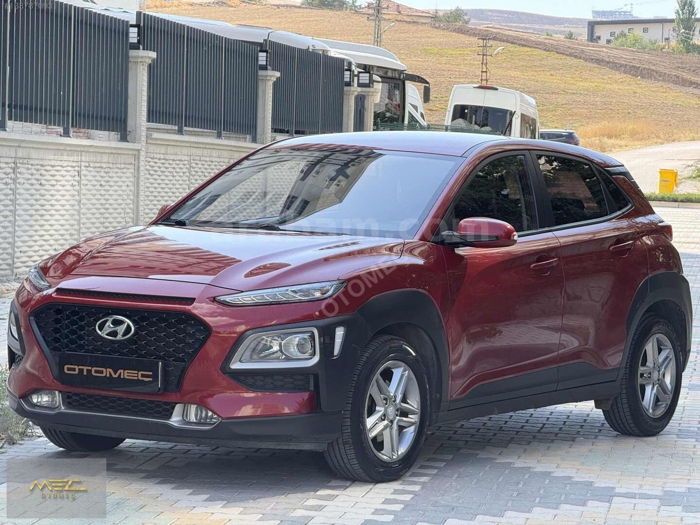 Galeriden Hyundai Kona 1.6 CRDI Style 2020 Model Ankara 165.000 km Kırmızı 3