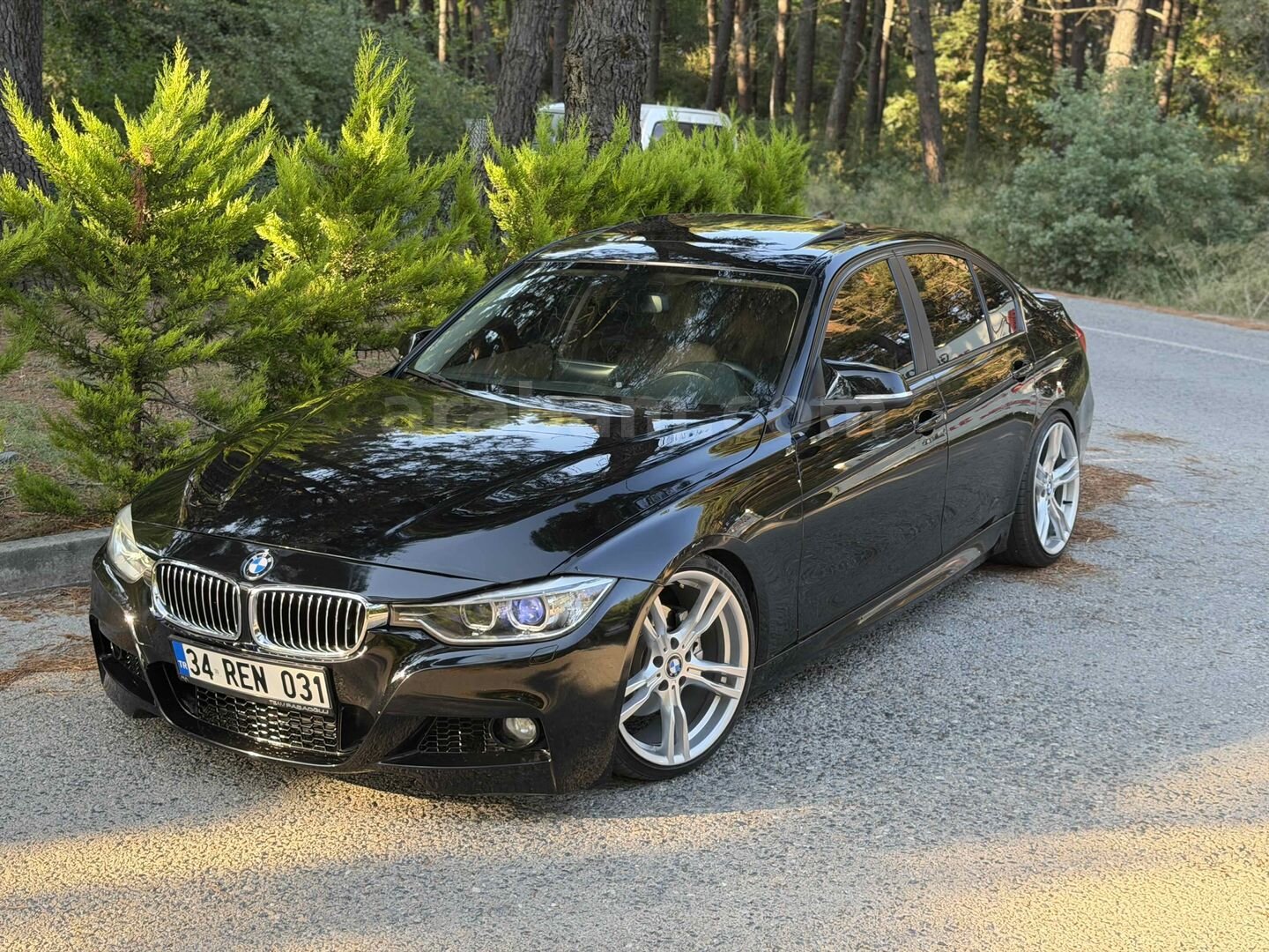 Sahibinden BMW 3 Serisi 320d Techno Plus 2013 Model İstanbul 275.000 km Siyah 4
