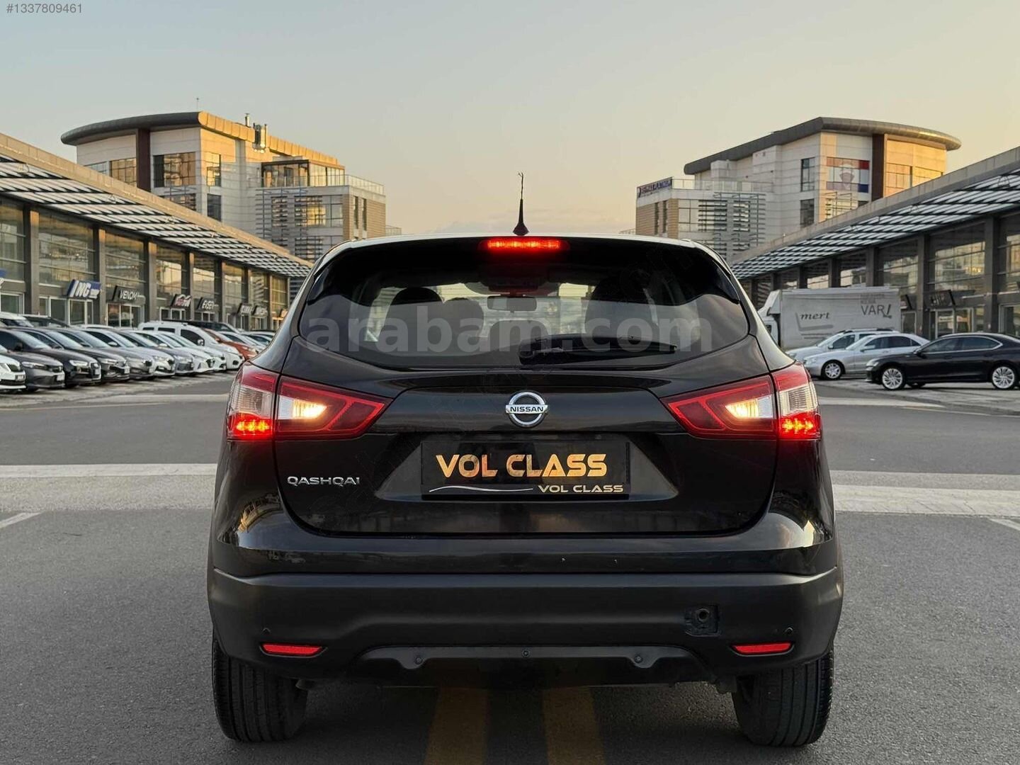 OTOMATİK HATASIZ BOYASIZ 123 BİN KM QASHQAİ 5