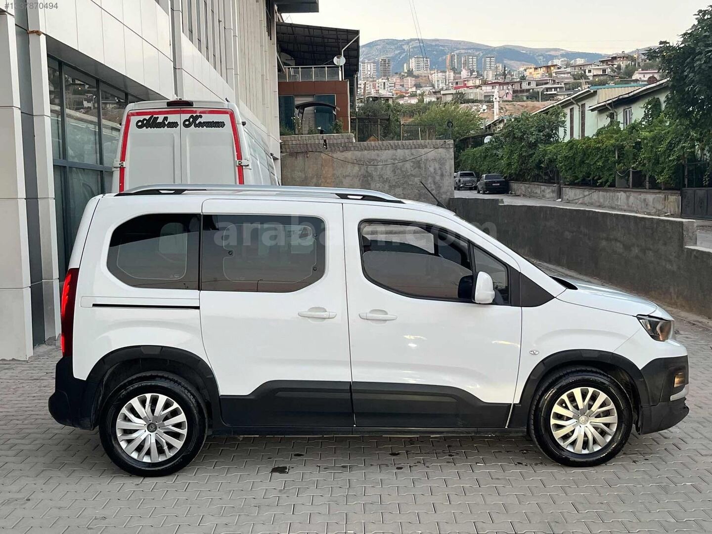 Galeriden Peugeot Rifter 1.5 BlueHDI Active 2019 Model Kahramanmaraş 205.000 km Beyaz 4