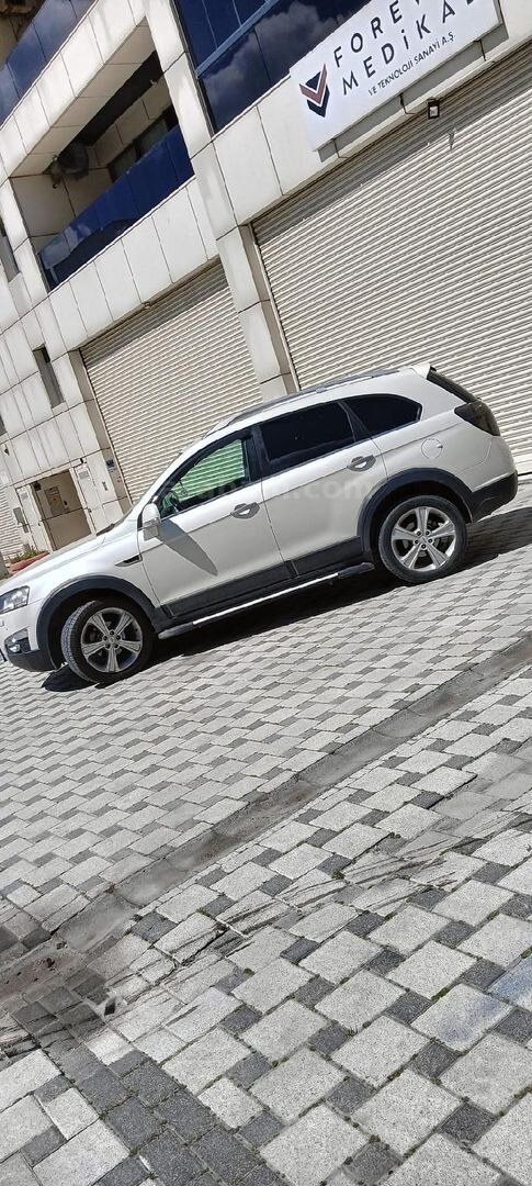 Sahibinden Chevrolet Captiva 2.0 D LTZ 2012 Model İstanbul 220.000 km Beyaz 3