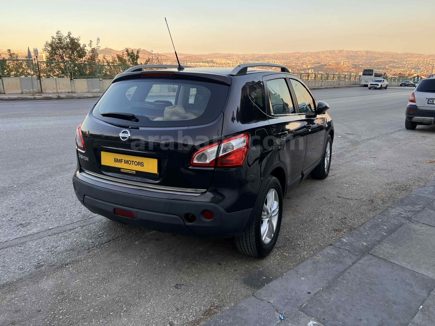 BMF MOTOR-S 2011 MODEL DEĞİŞENSİZ 230 KM CAM TAVANLI 1.6 QASHQAİ 2