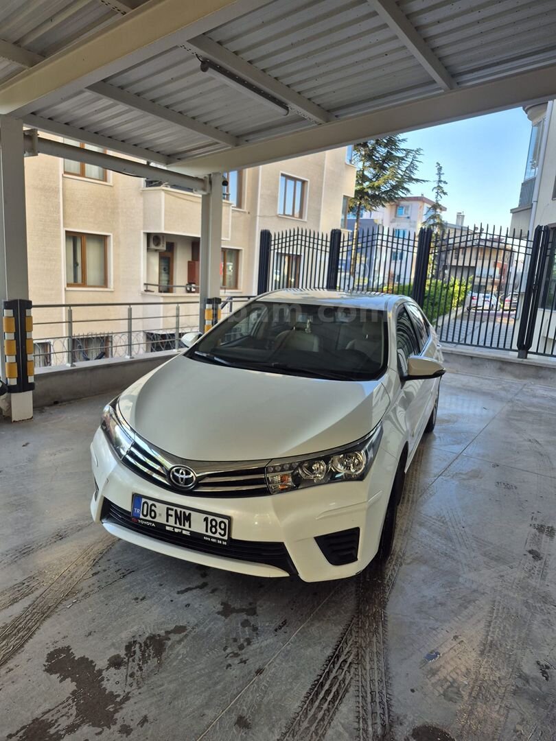 Sahibinden Toyota Corolla 1.33 Life 2015 Model Ankara 93.000 km Beyaz 7