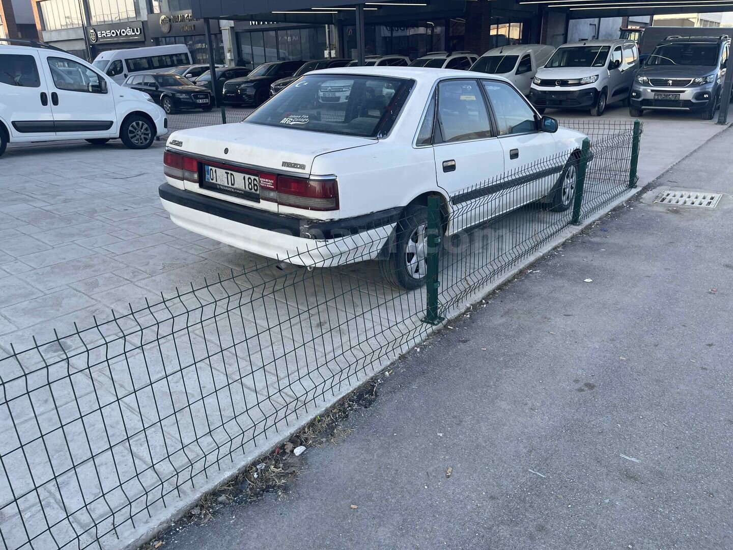 Galeriden Mazda 626 2.0 S 1990 Model Eskişehir 250.000 km Beyaz 6