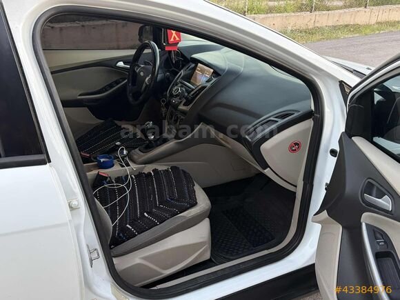 Galeriden Ford Focus 1.6 TDCi Trend X 2013 Model Tokat 273.000 km