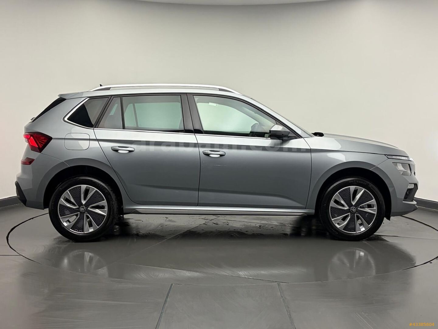1.0 TSI Premium DSG(İLK SAHİBİ & HATASIZ&DÜŞÜK KM&LANSMAN RENK) 6