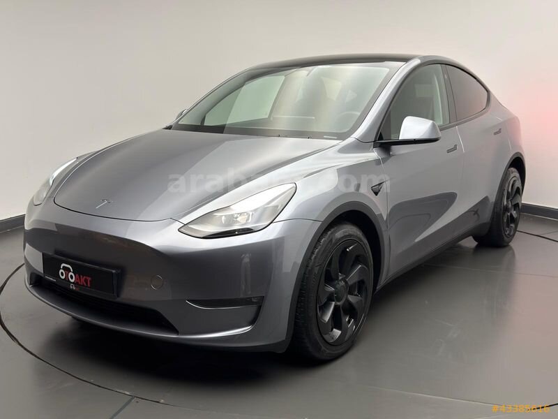 Galeriden Tesla Model Y Long Range AWD 2023 Model Eskişehir 26.060 km Gri