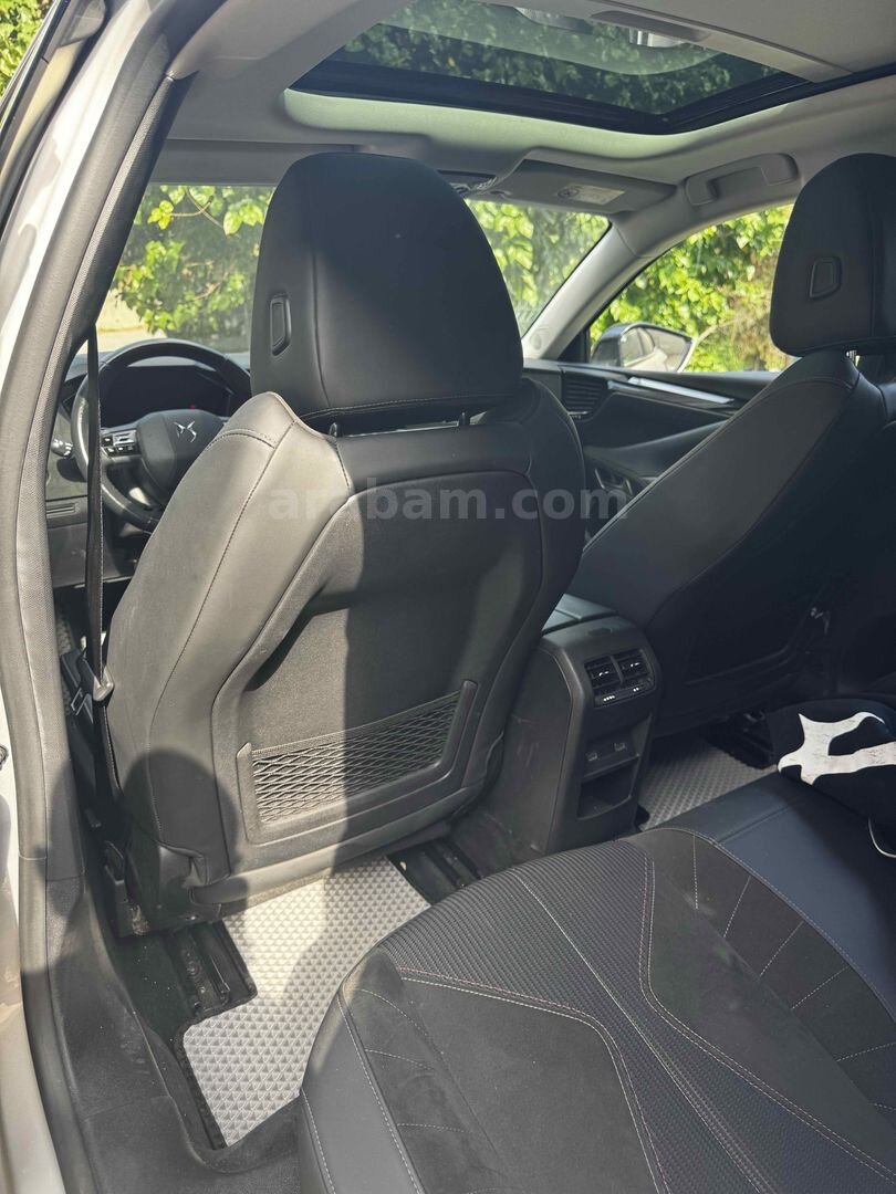 Sahibinden DS Automobiles DS4 1.5 BlueHDi Performance Line 2023 Model İstanbul 54.100 km Gri 4
