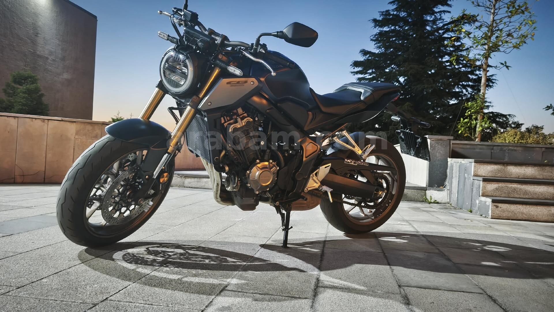 Sahibinden Honda CB 650 R 2023 Model Zonguldak 18.150 km Lacivert