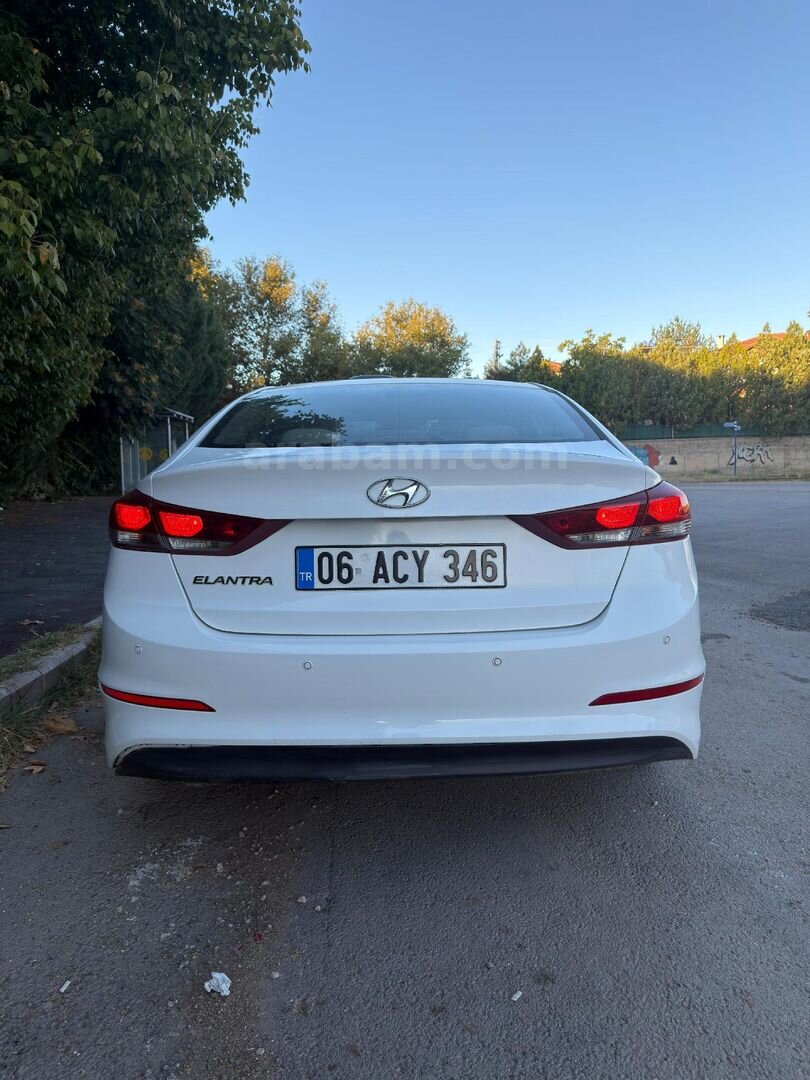 Sahibinden Hyundai Elantra 1.6 D-CVVT Style 2016 Model Kayseri 156.000 km Beyaz 7