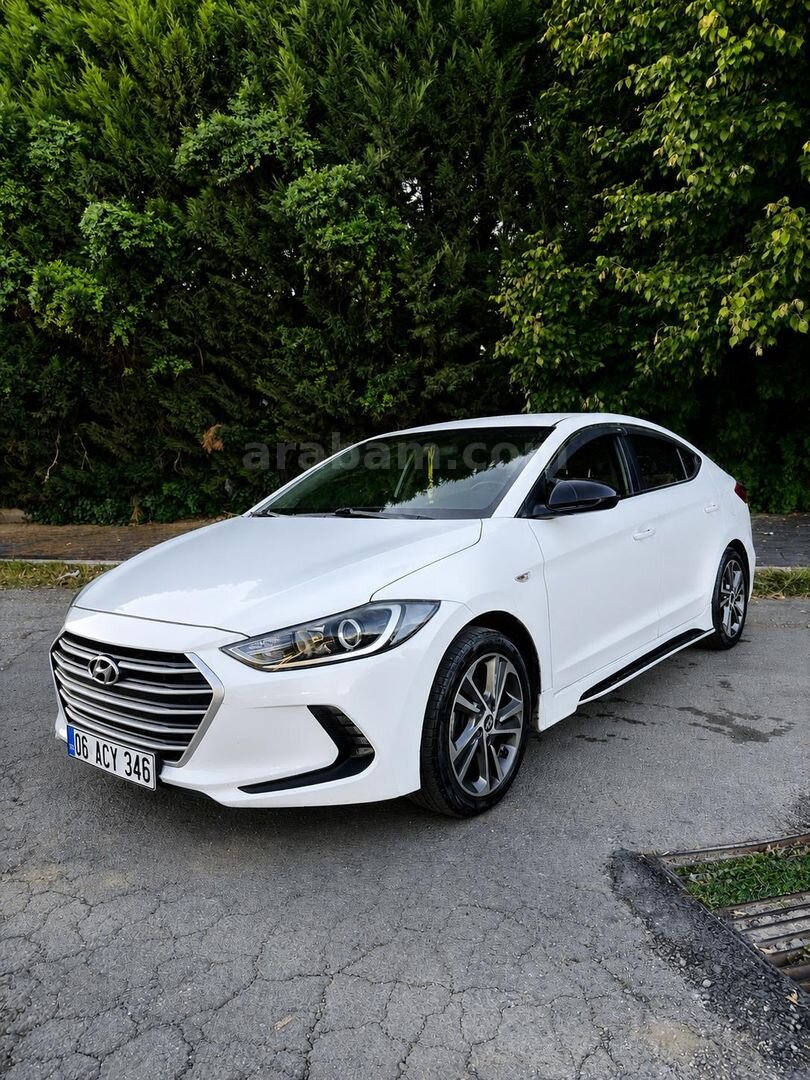 Sahibinden Hyundai Elantra 1.6 D-CVVT Style 2016 Model Kayseri 156.000 km Beyaz 4