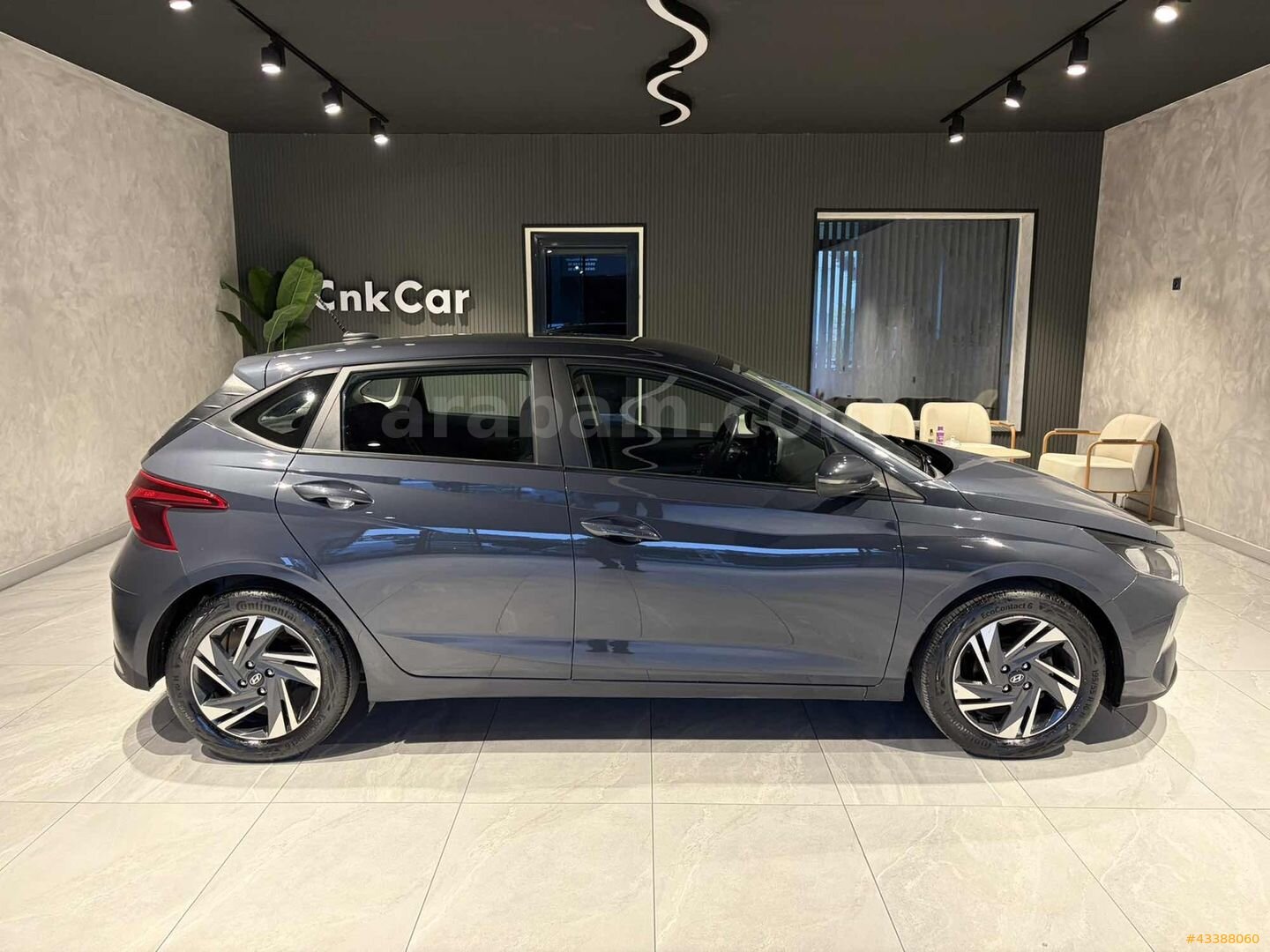 Galeriden Hyundai i20 1.4 MPI Style 2021 Model Bursa 116.000 km Gri 5