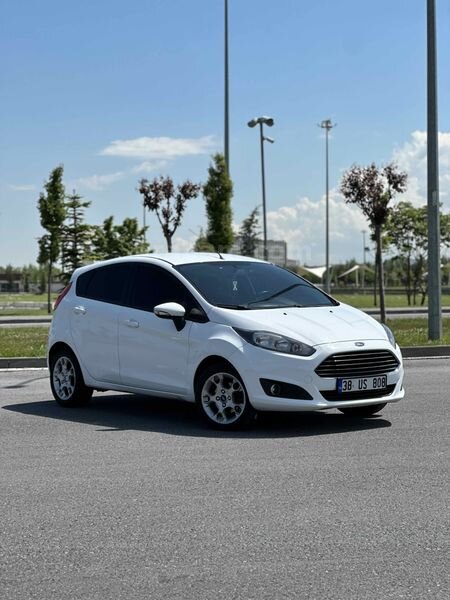 Sahibinden Ford Fiesta 1.5 TDCi Trend 2013 Model Kayseri 223.000 km Beyaz