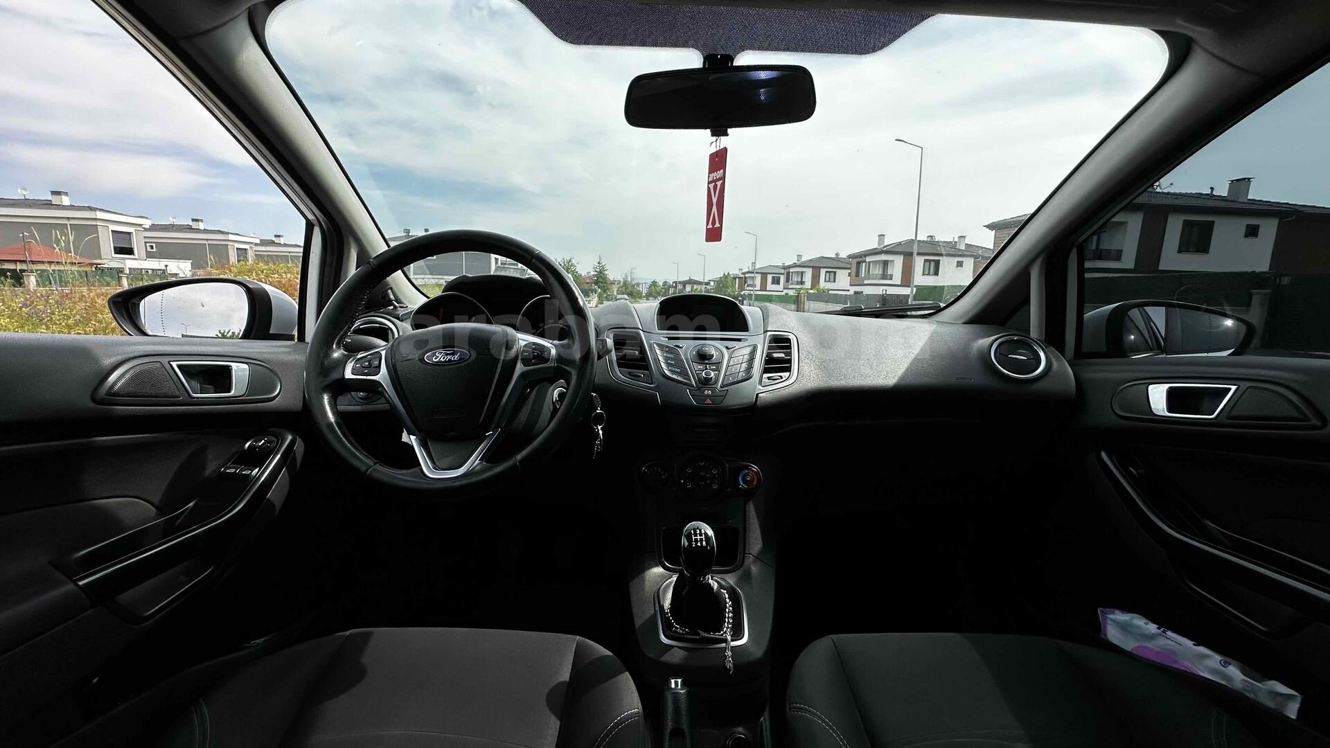 Sahibinden Ford Fiesta 1.5 TDCi Trend 2013 Model Kayseri 223.000 km Beyaz 5