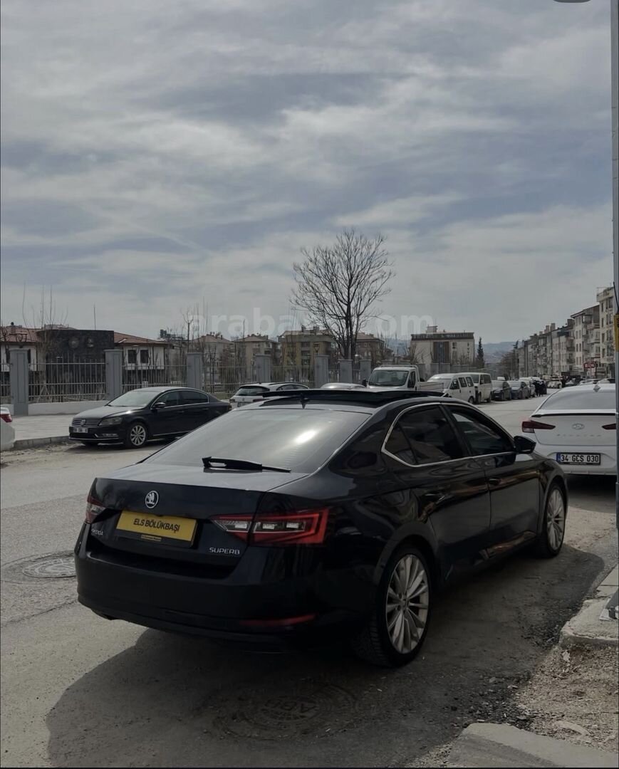Galeriden Skoda SuperB 1.6 TDI Prestige 2016 Model Ankara 272.000 km Siyah 7