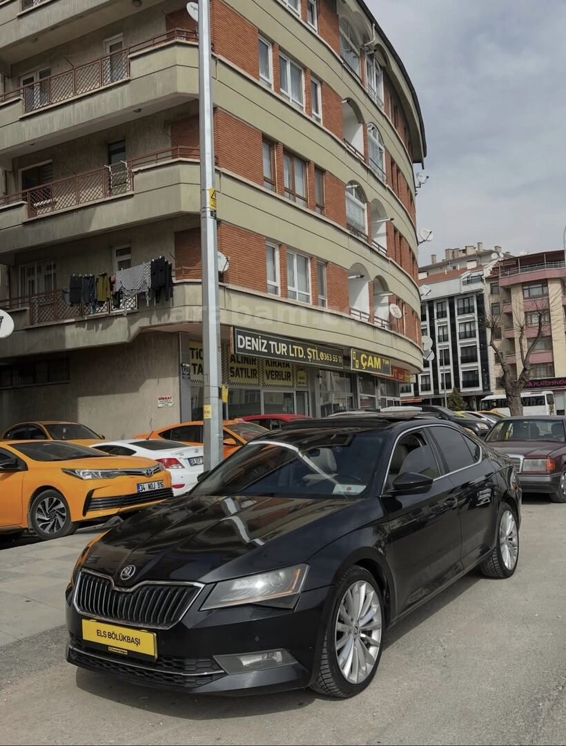 Galeriden Skoda SuperB 1.6 TDI Prestige 2016 Model Ankara 272.000 km Siyah 3