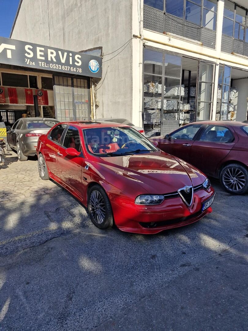 Sahibinden Alfa Romeo 156 1.6 TS Distinctive 2002 Model İstanbul 290.000 km Kırmızı 4