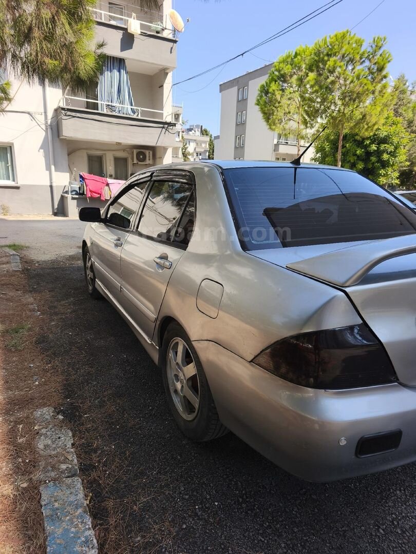 Sahibinden Mitsubishi Lancer 1.6 Invite 2005 Model Adana 365.000 km Gri 6