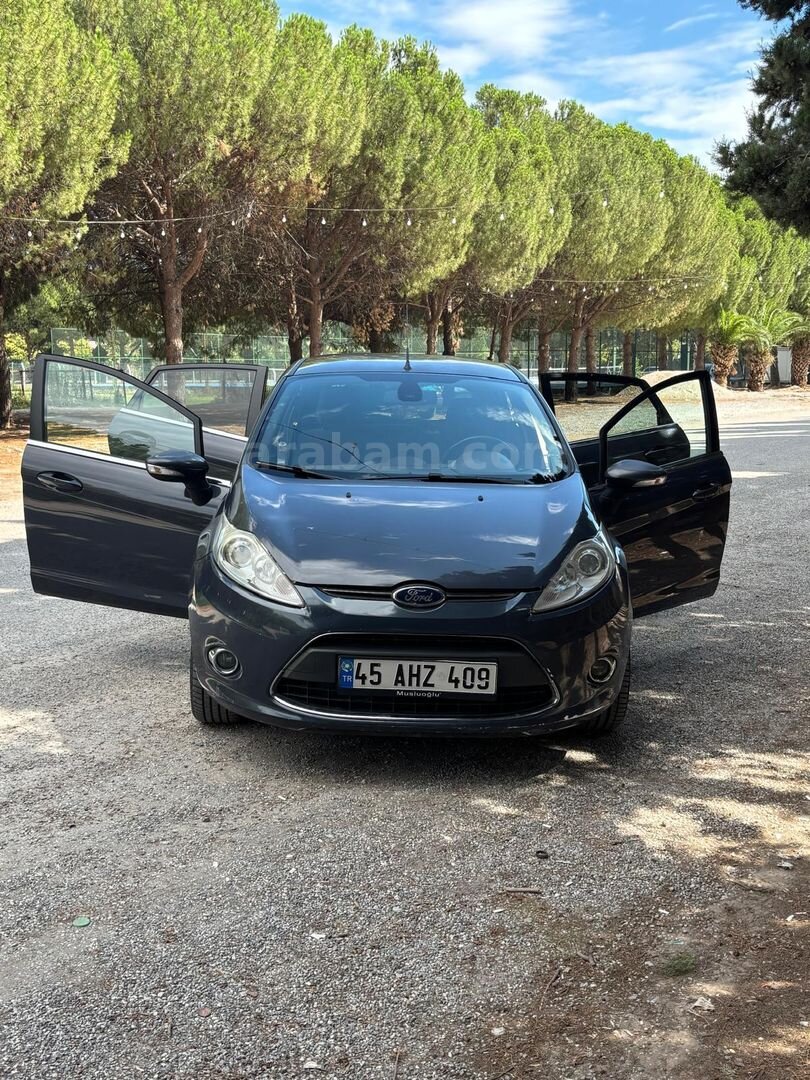 Sahibinden Ford Fiesta 1.4 TDCi Titanium 2012 Model Manisa 190.500 km Mavi 6