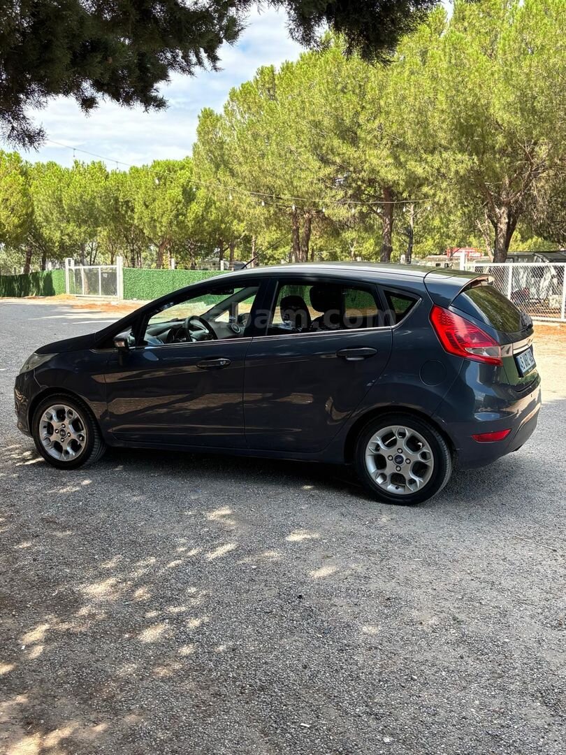 Sahibinden Ford Fiesta 1.4 TDCi Titanium 2012 Model Manisa 190.500 km Mavi 2
