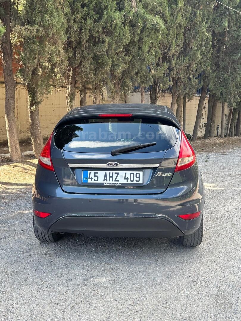 Sahibinden Ford Fiesta 1.4 TDCi Titanium 2012 Model Manisa 190.500 km Mavi 5