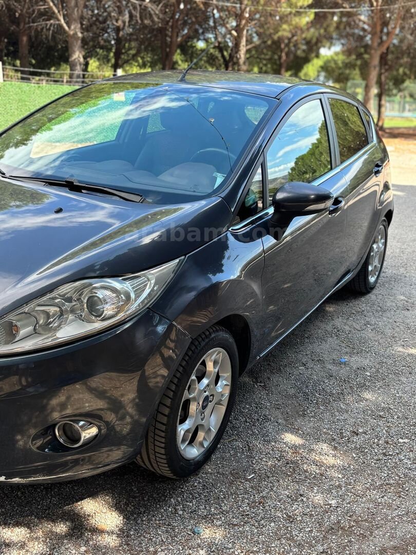Sahibinden Ford Fiesta 1.4 TDCi Titanium 2012 Model Manisa 190.500 km Mavi 4