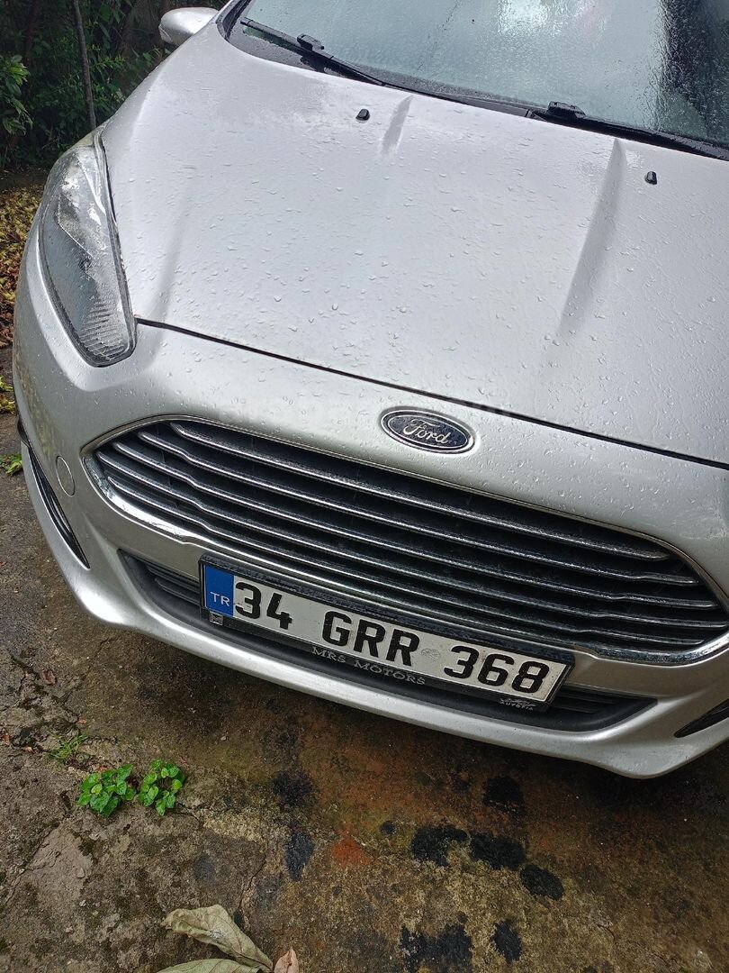 Sahibinden Ford Fiesta 1.5 TDCi Trend 2013 Model Sakarya 241.000 km Gri 4