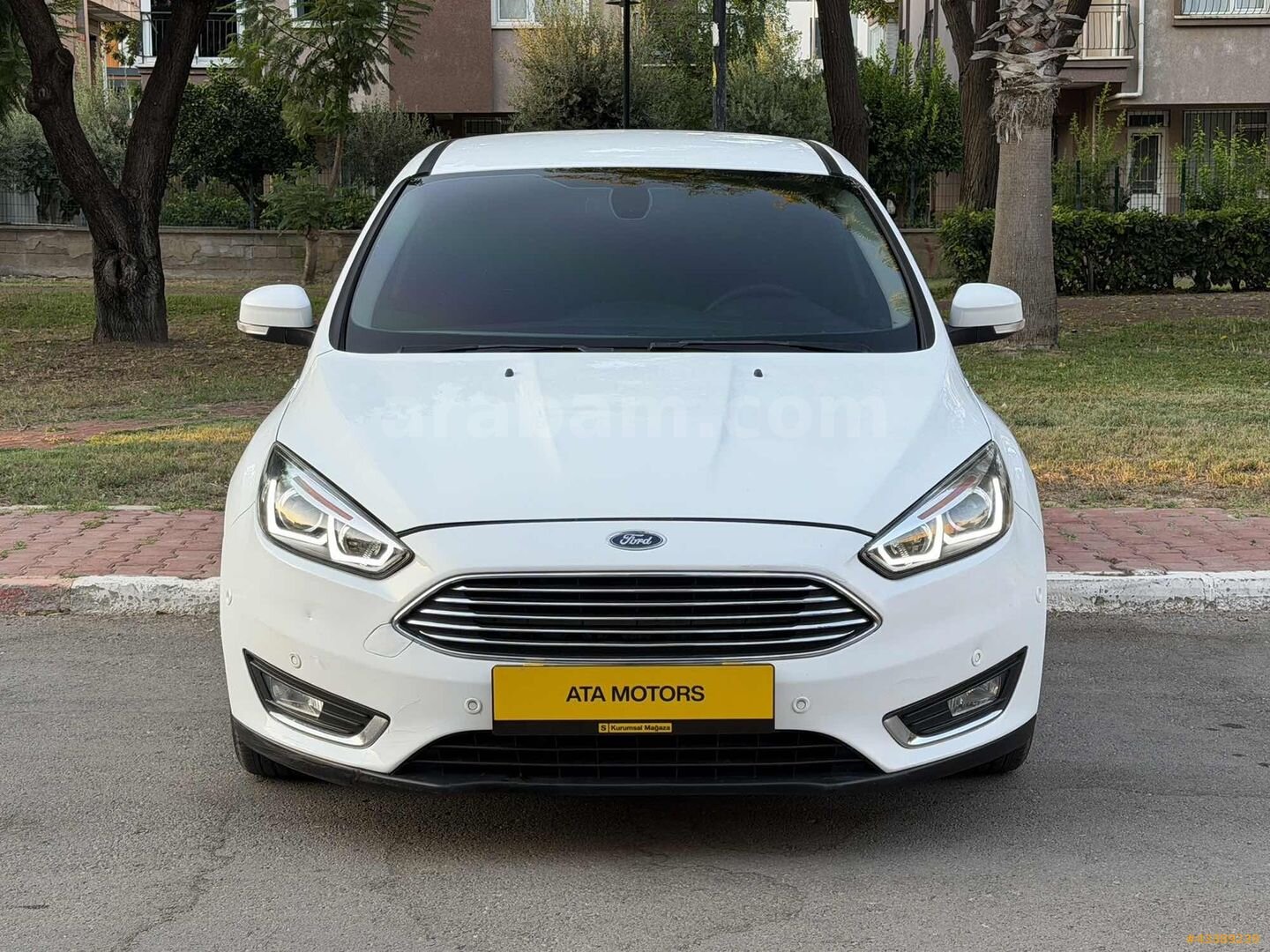Galeriden Ford Focus 1.5 TDCi Titanium 2016 Model Antalya 230.000 km Beyaz 2