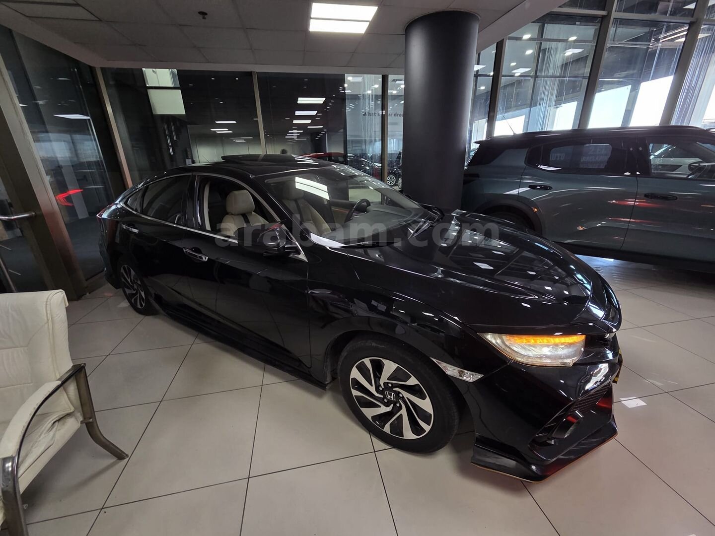 CAN Oto'dan 2018 Honda Civic 1.6i VTEC Eco Executive, LPG, Boyasız, İç-Dış Aksesuar 5