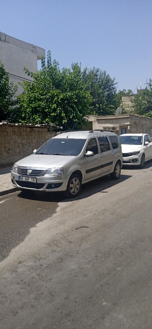 Sahibinden Dacia Logan 1.5 dCi MCV Ambiance 2010 Model Batman 495.000 km Gri 3