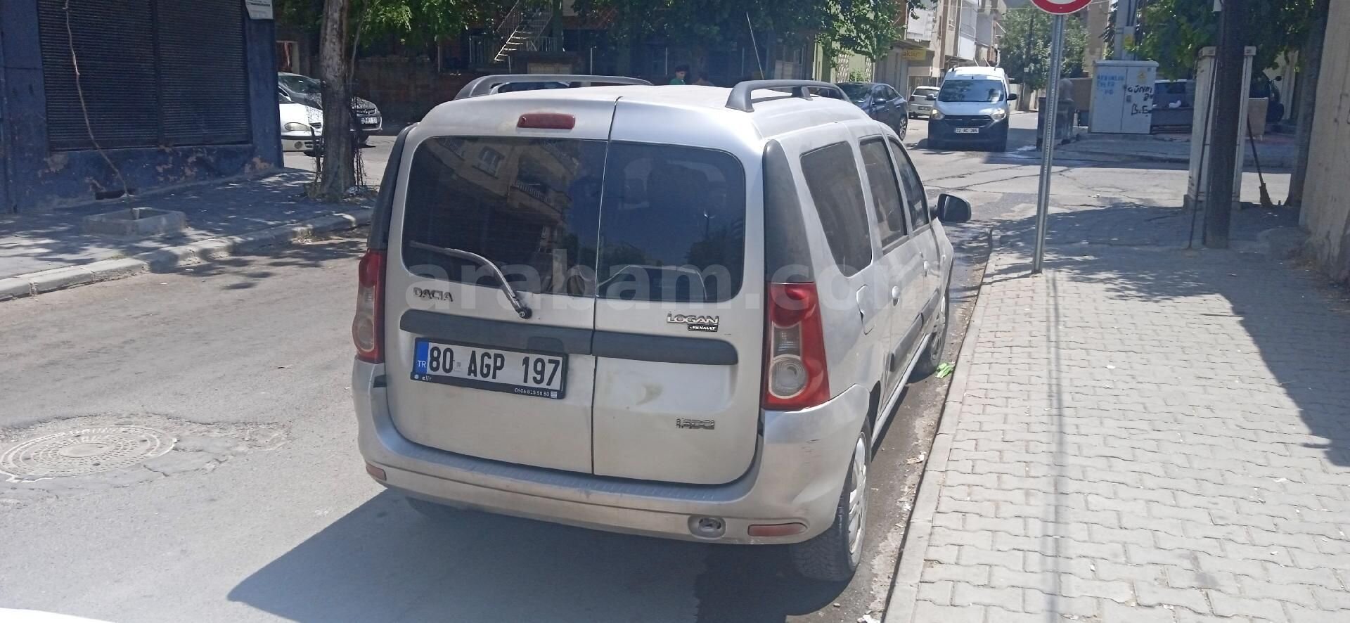Sahibinden Dacia Logan 1.5 dCi MCV Ambiance 2010 Model Batman 495.000 km Gri 5