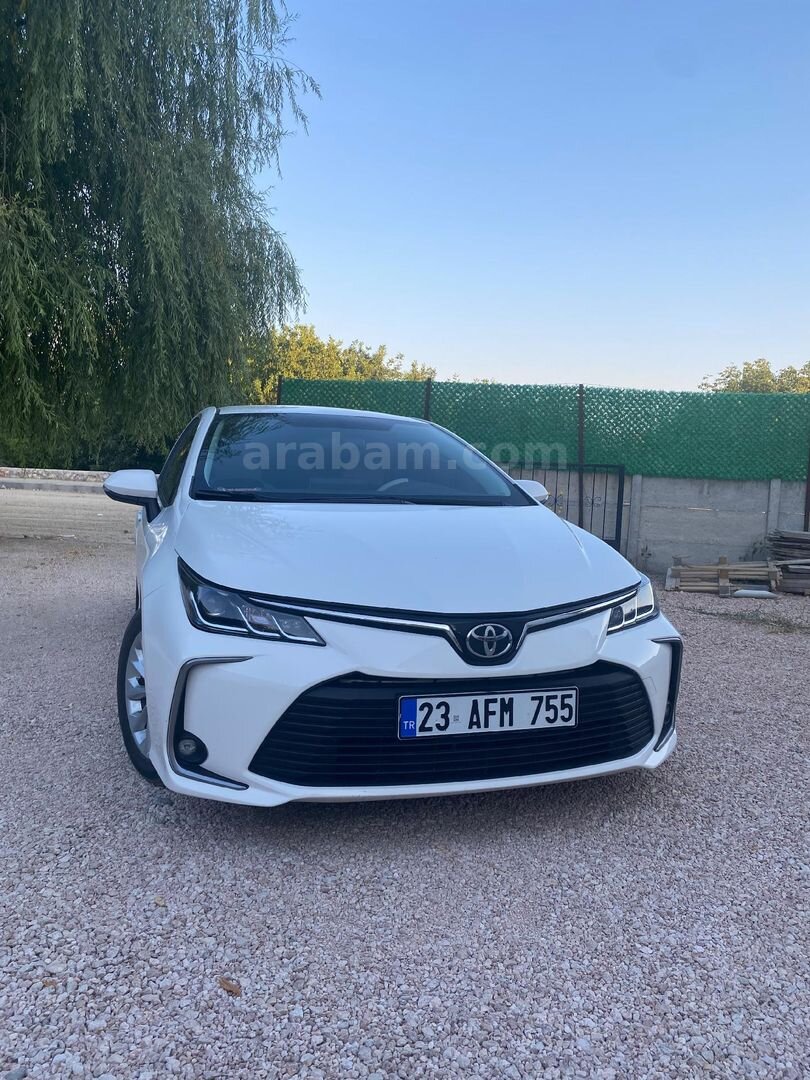 Sahibinden Toyota Corolla 1.5 Dream 2022 Model Elazığ 88.000 km Beyaz 3