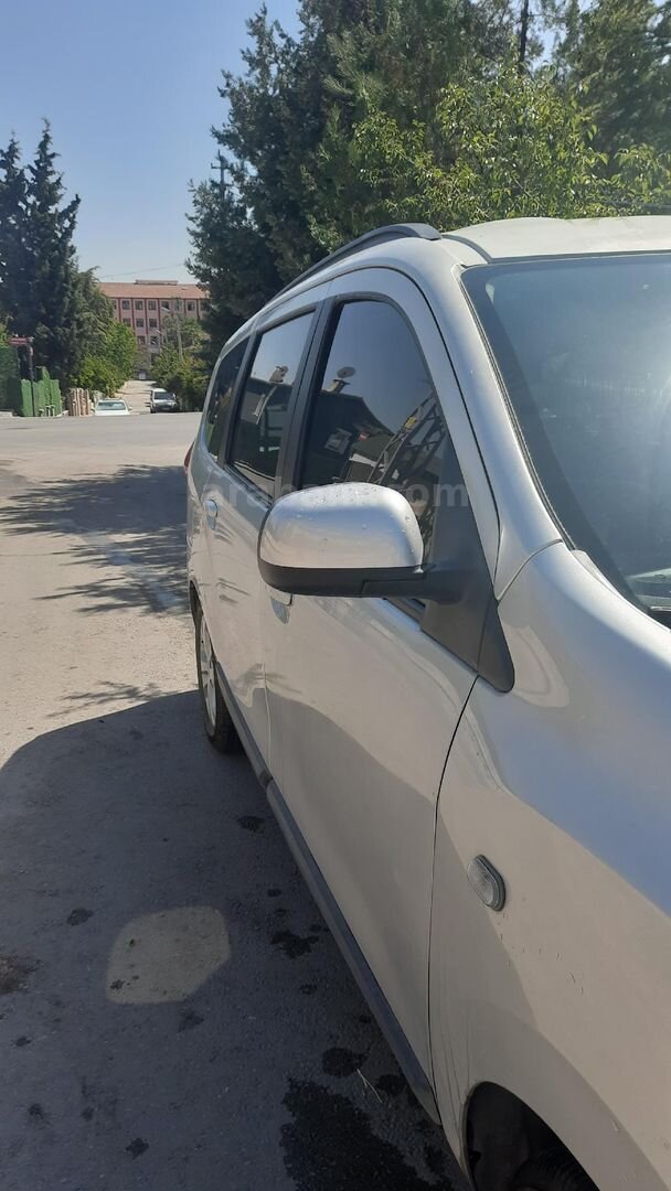 Sahibinden Dacia Lodgy 1.5 dCi Laureate 2013 Model Ankara 177.000 km Gri 2