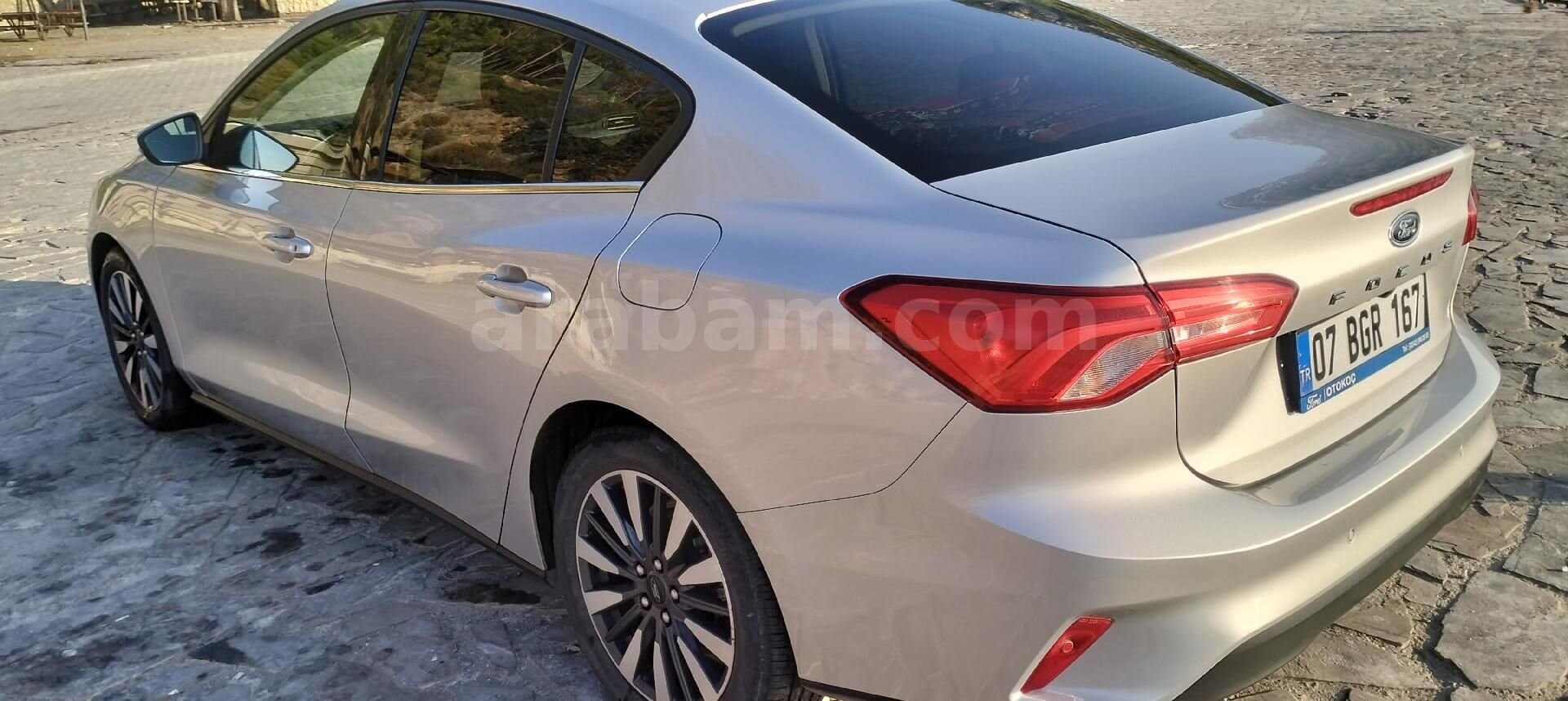Sahibinden Ford Focus 1.0 EcoBoost Titanium Stil 2023 Model Antalya 50.750 km Gri (Gümüş) 7