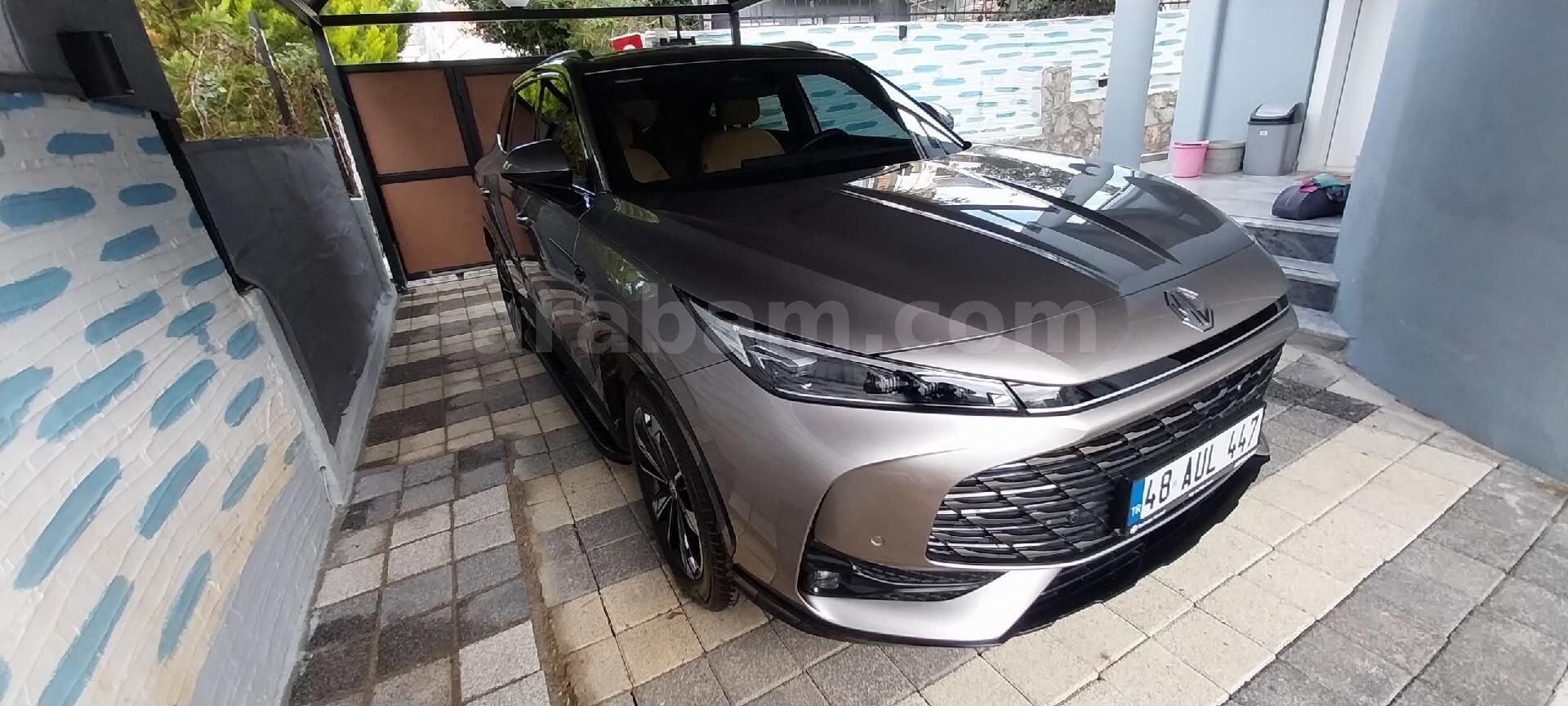 Sahibinden MG HS T_GDI 2024 Model LUXURY 12/2/2025. Trafiğe çıkışlı. 2