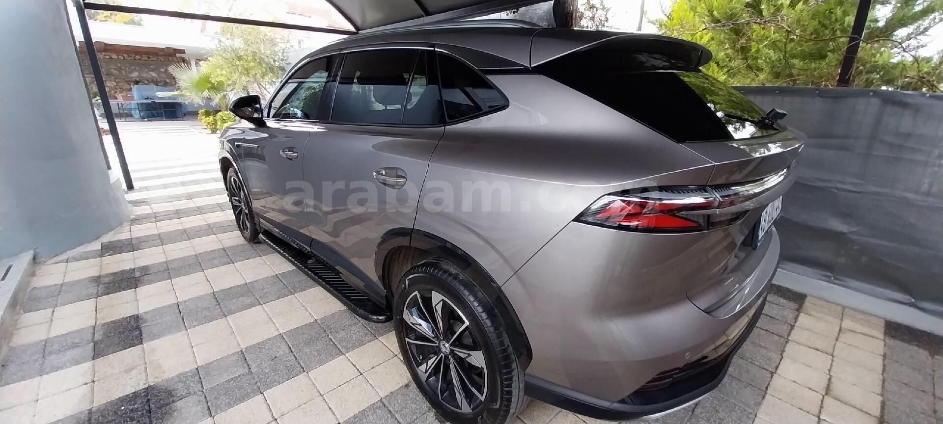 Sahibinden MG HS T_GDI 2024 Model LUXURY 12/2/2025. Trafiğe çıkışlı. 4