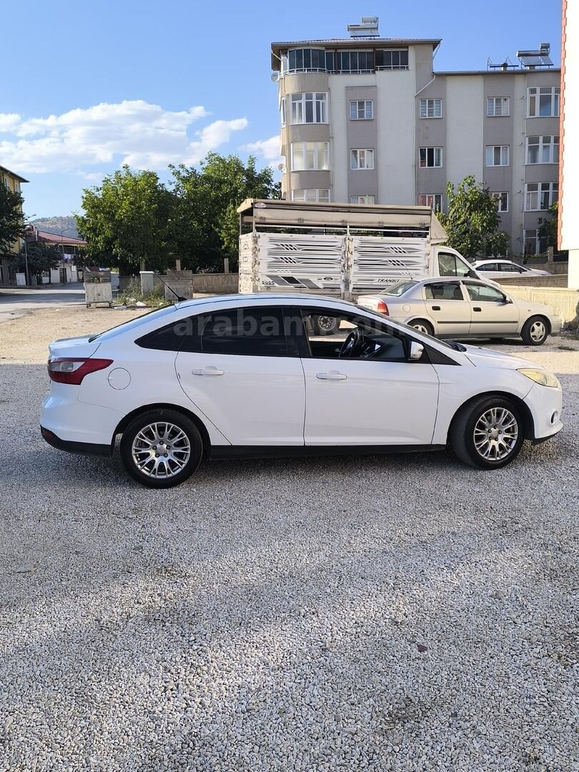 2012 Model 1.6 dizel trend x 2 değişen 3