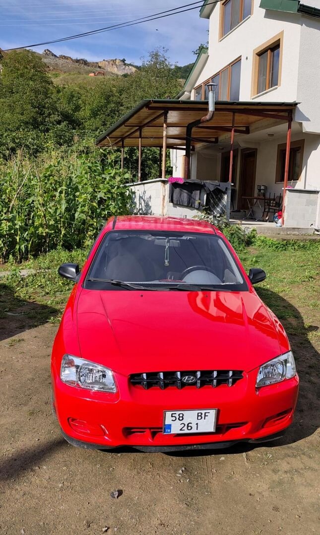 Sahibinden Hyundai Accent 1.3 LX 2001 Model Sivas 280.000 km Kırmızı 1