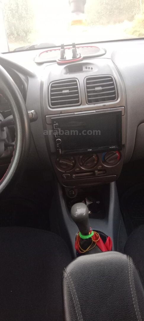 Sahibinden Hyundai Accent 1.3 LX 2001 Model Sivas 280.000 km Kırmızı 6