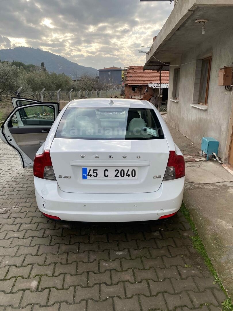 Sahibinden Volvo S40 1.6 D 2011 Model Manisa 198.500 km Beyaz 7
