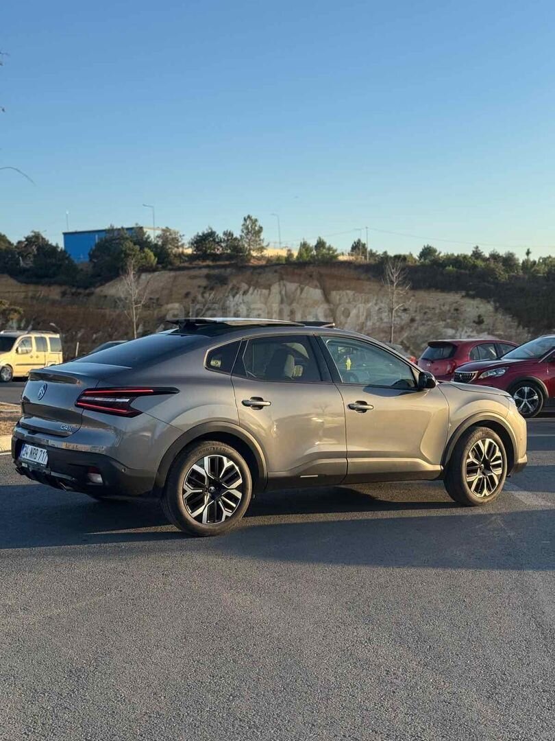 Sahibinden Citroen C4 X 1.2 PureTech Max 2025 Model İstanbul 50.000 km Gri 6