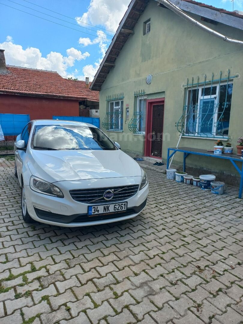 Sahibinden Volvo S60 1.6 D Advance 2015 Model Eskişehir 158.000 km Beyaz 4