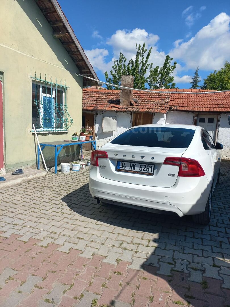 Sahibinden Volvo S60 1.6 D Advance 2015 Model Eskişehir 158.000 km Beyaz 5