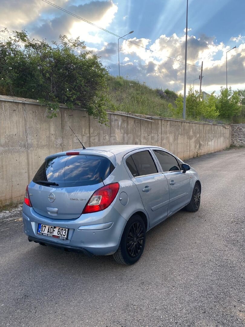 Sahibinden Opel Corsa 1.3 CDTI Enjoy 2007 Model Gümüşhane 286.000 km Mavi 4