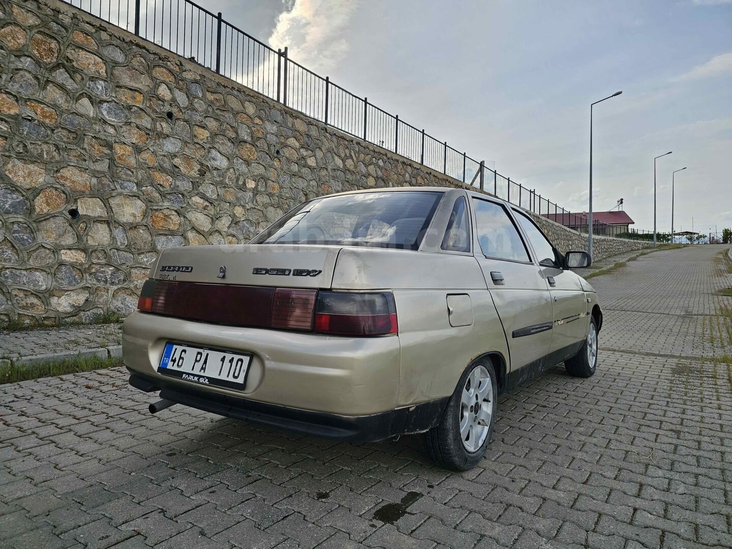 Sahibinden Lada Vega 1.5 2001 Model Elazığ 265.000 km Şampanya 4