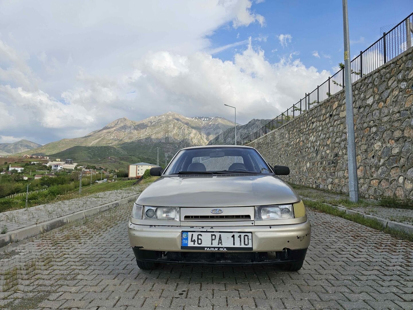 Sahibinden Lada Vega 1.5 2001 Model Elazığ 265.000 km Şampanya 1