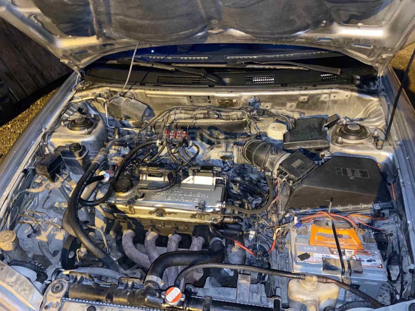 Sahibinden Mitsubishi Carisma 1.6 GLX 2000 Model Hakkari 350.000 km Gri (Gümüş) 7
