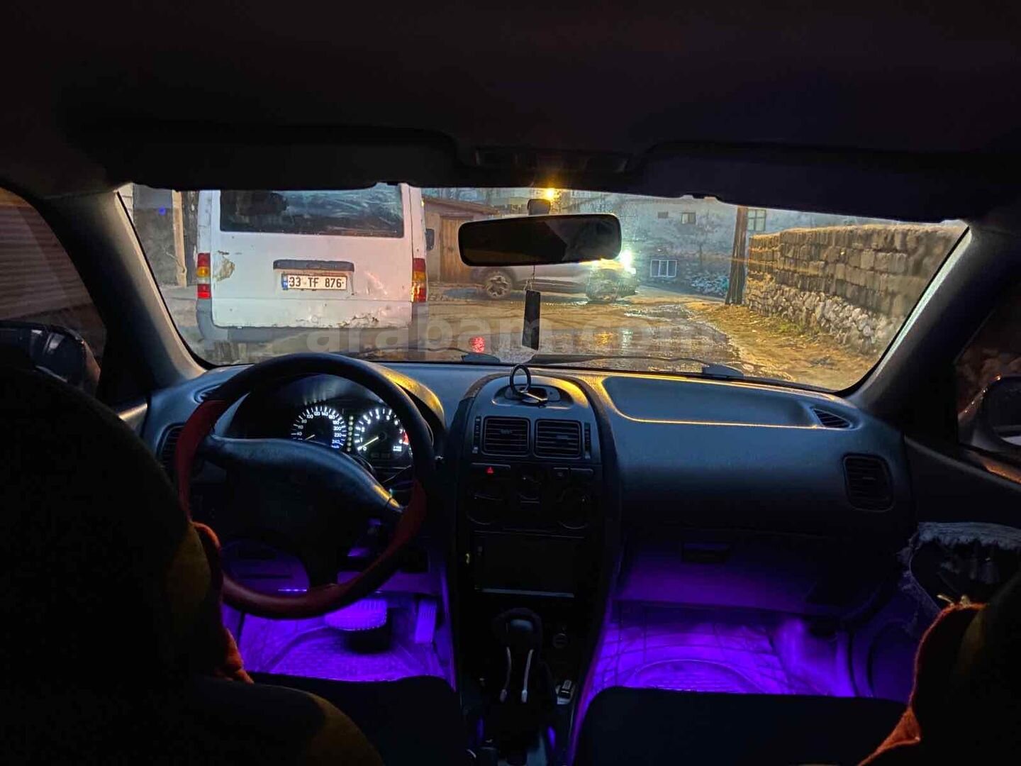 Sahibinden Mitsubishi Carisma 1.6 GLX 2000 Model Hakkari 350.000 km Gri (Gümüş) 5