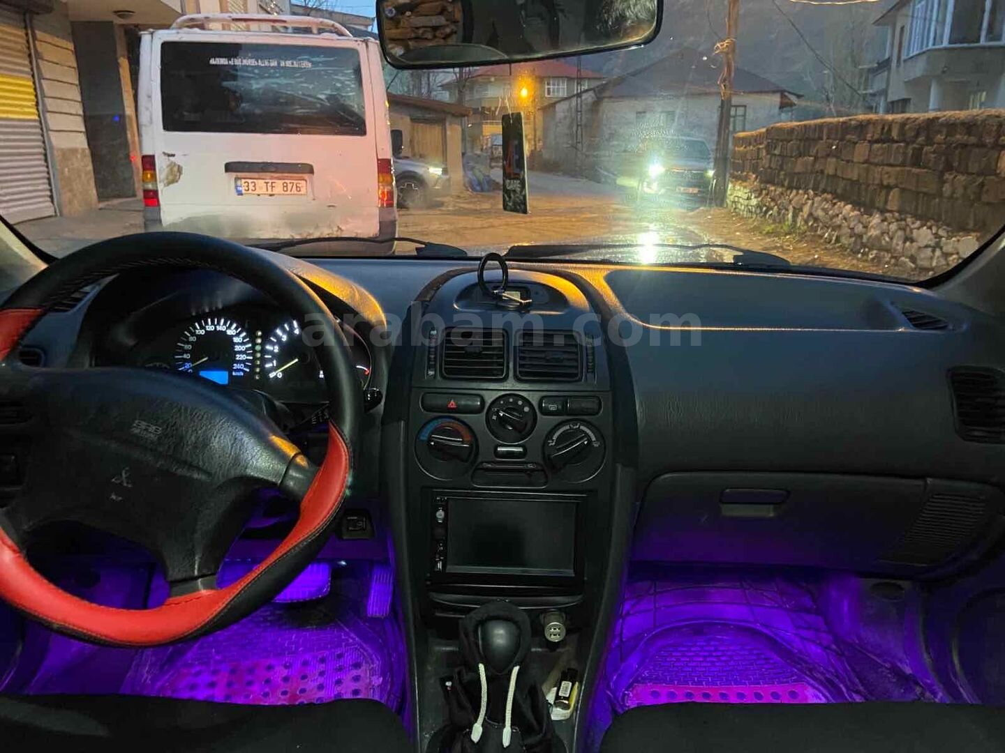 Sahibinden Mitsubishi Carisma 1.6 GLX 2000 Model Hakkari 350.000 km Gri (Gümüş) 6