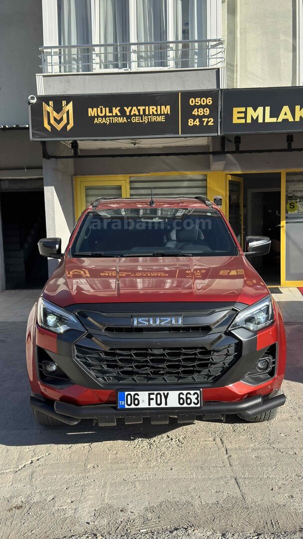 Sahibinden Isuzu D-Max 1.9 D 4x4 V-Cross 2025 Model 2